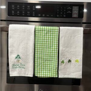 St Patricks Day Kitchen Towels Set 3 Shamrock Gingham Bless Irish Home Decor